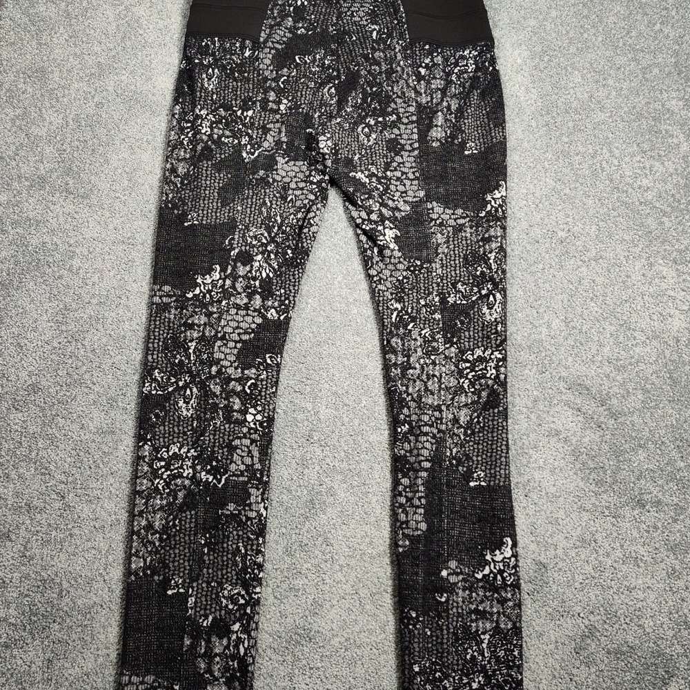 Boom Boom Jeans Leggings Womens L Black White Print Stretch Casual ComfortPants